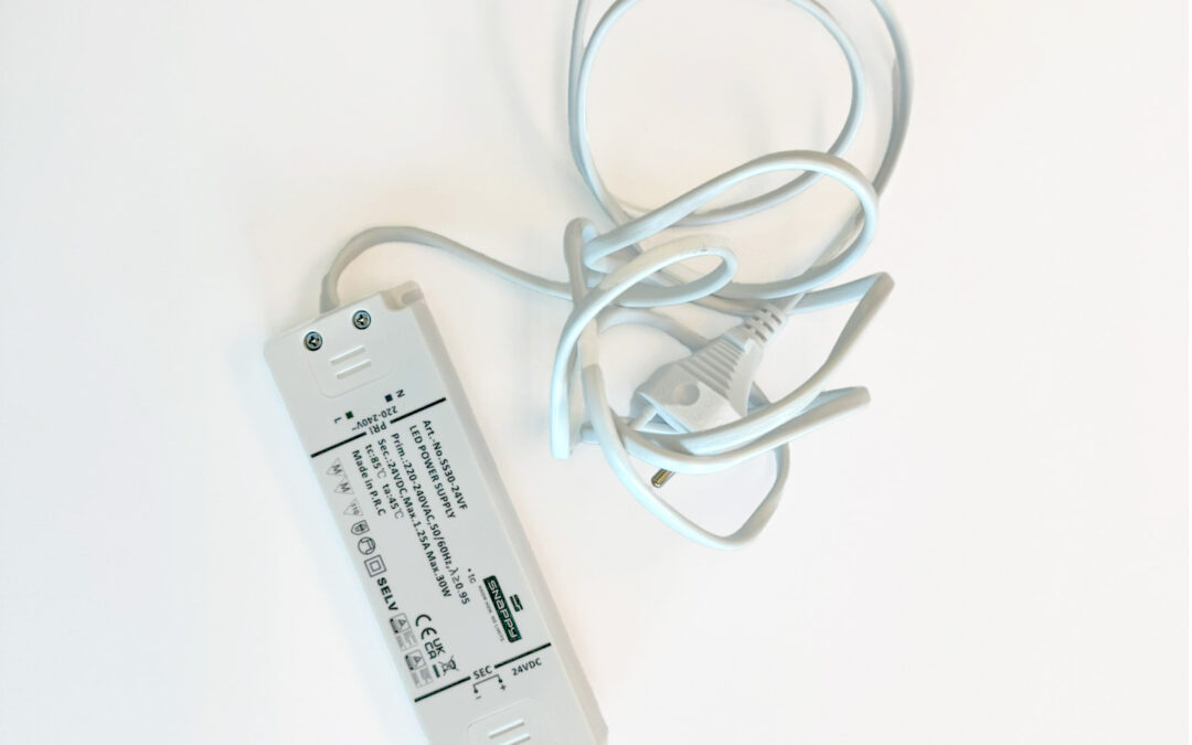 LED Driver 30w m/2 m ledning og støpsel
